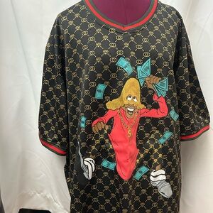 Source Unknown Black and Gold Graphic Tee